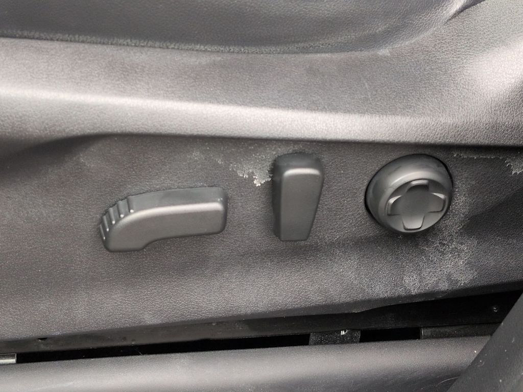 Thumbnail: 2023 Subaru Ascent - 25