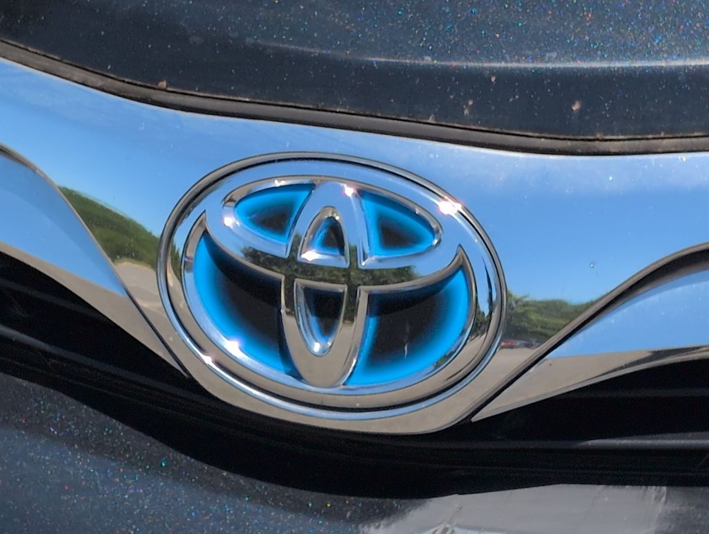 Thumbnail: 2012 Toyota Camry - 7