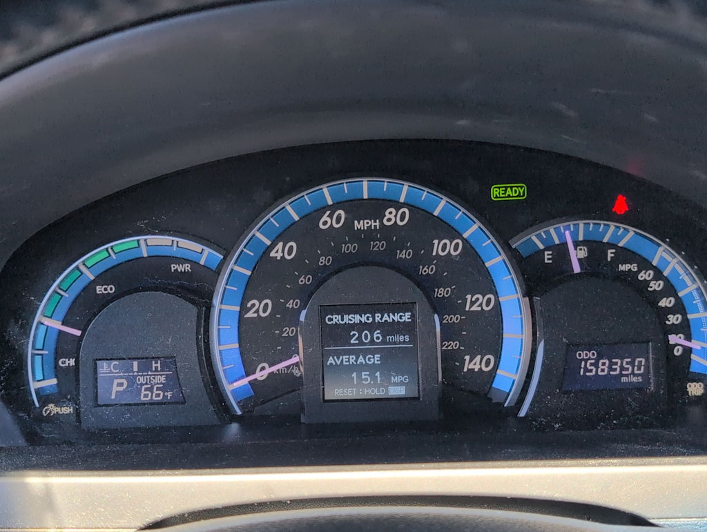 Thumbnail: 2012 Toyota Camry - 16