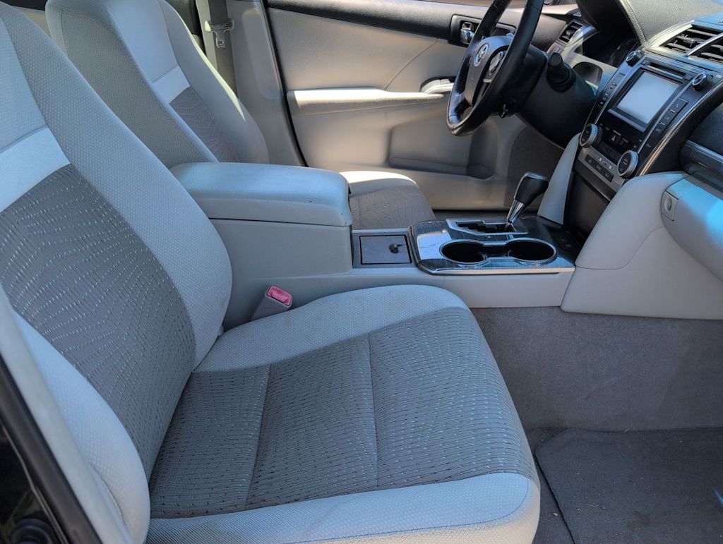 Thumbnail: 2012 Toyota Camry - 11