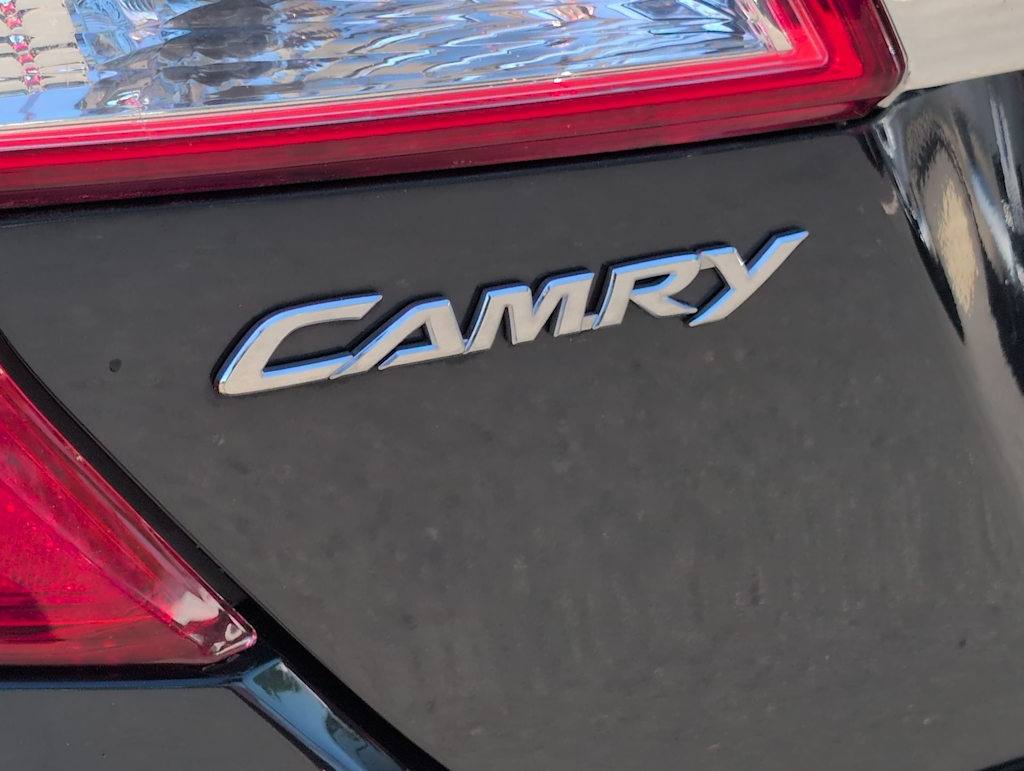 Thumbnail: 2012 Toyota Camry - 23