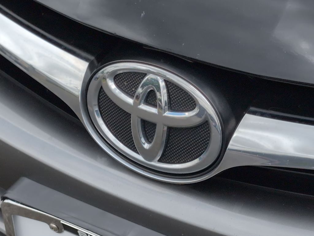 Thumbnail: 2016 Toyota Camry - 7