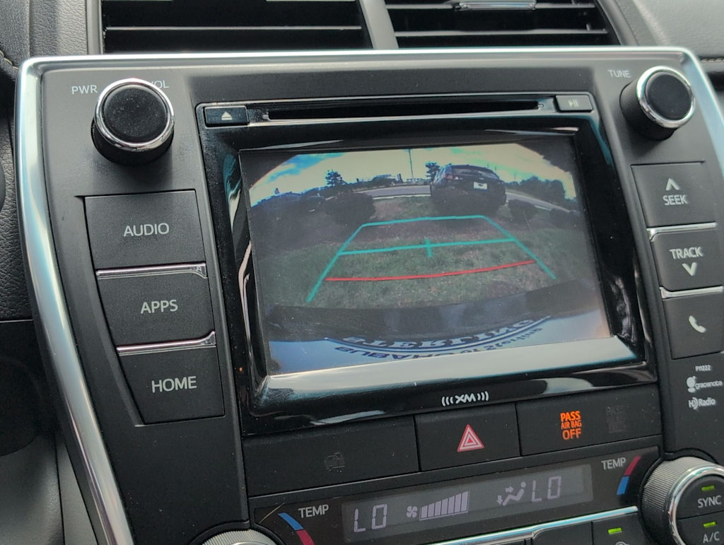 Thumbnail: 2016 Toyota Camry - 32