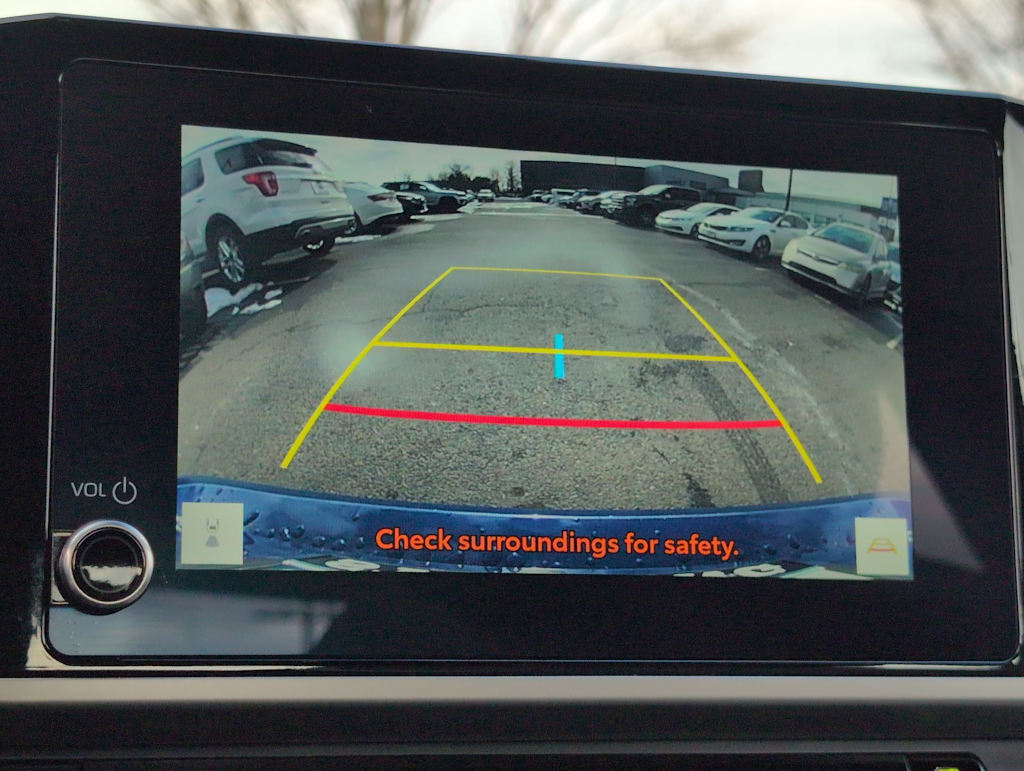 Thumbnail: 2025 Toyota Camry - 32