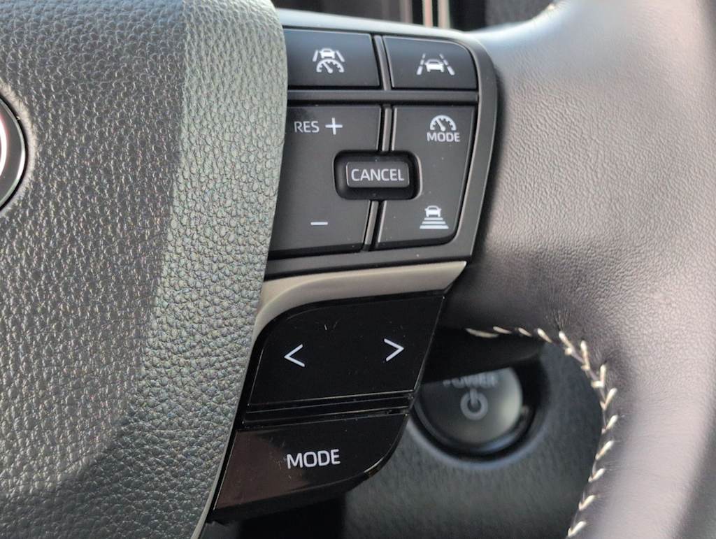 Thumbnail: 2025 Toyota Camry - 30