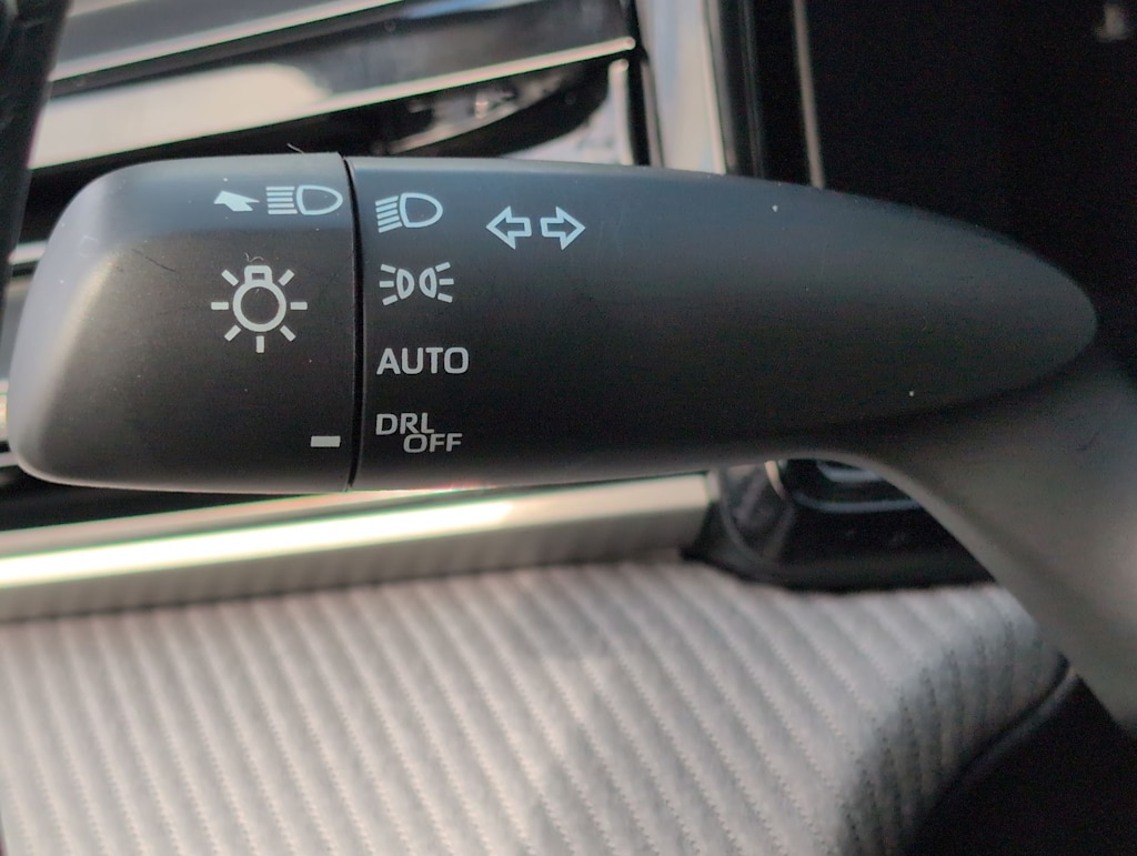 Thumbnail: 2025 Toyota Camry - 31