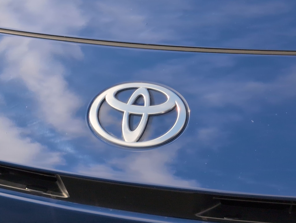 Thumbnail: 2025 Toyota Camry - 7