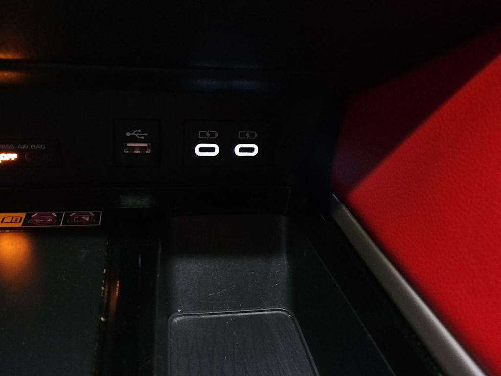 Thumbnail: 2025 Toyota Camry - 32