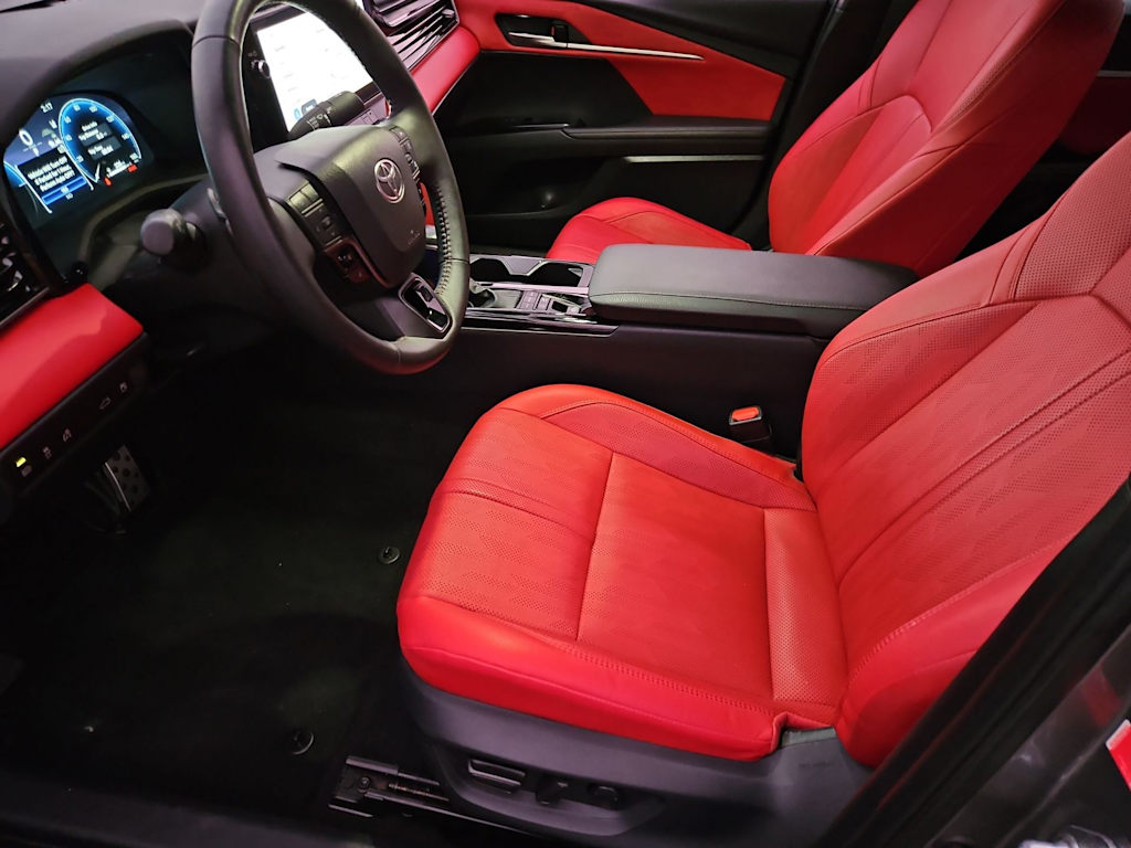 Thumbnail: 2025 Toyota Camry - 11