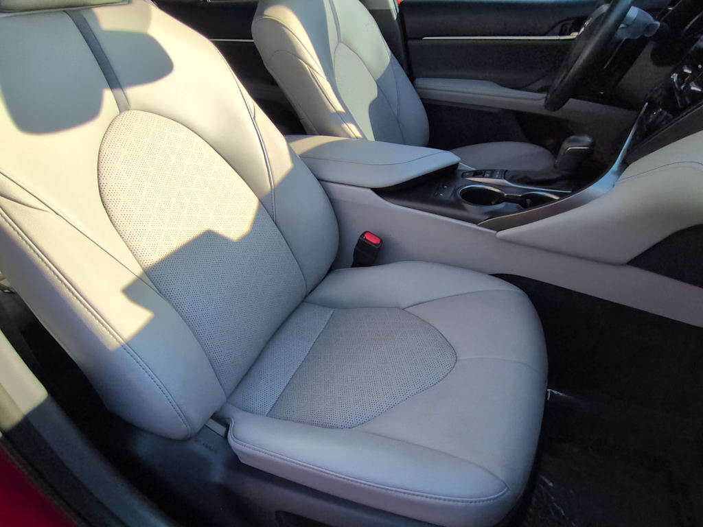 Thumbnail: 2022 Toyota Camry - 28