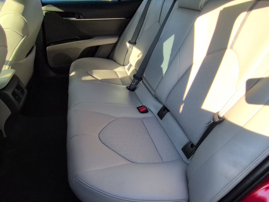 Thumbnail: 2022 Toyota Camry - 13