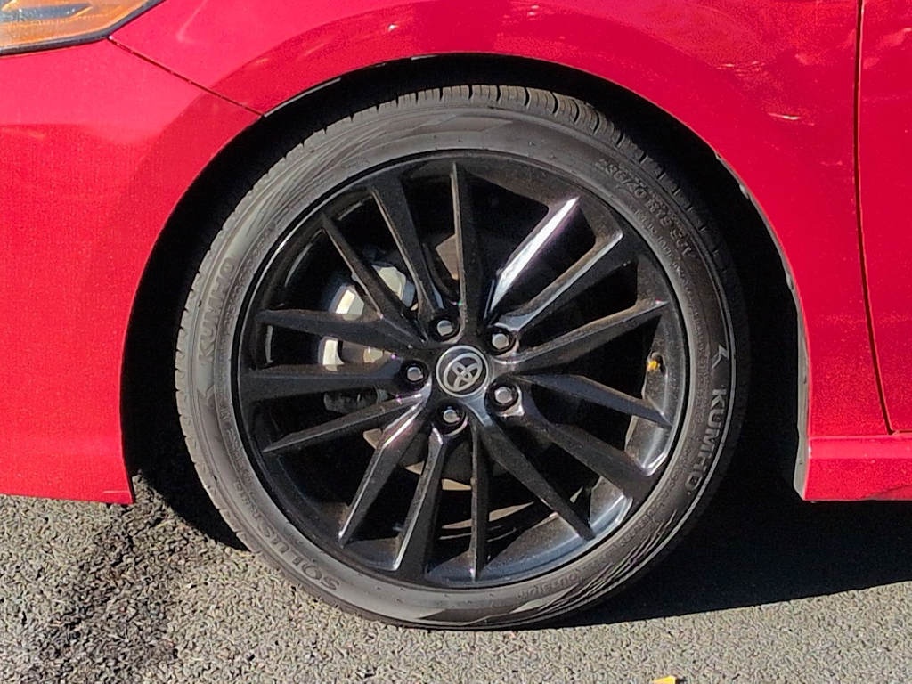 Thumbnail: 2022 Toyota Camry - 8