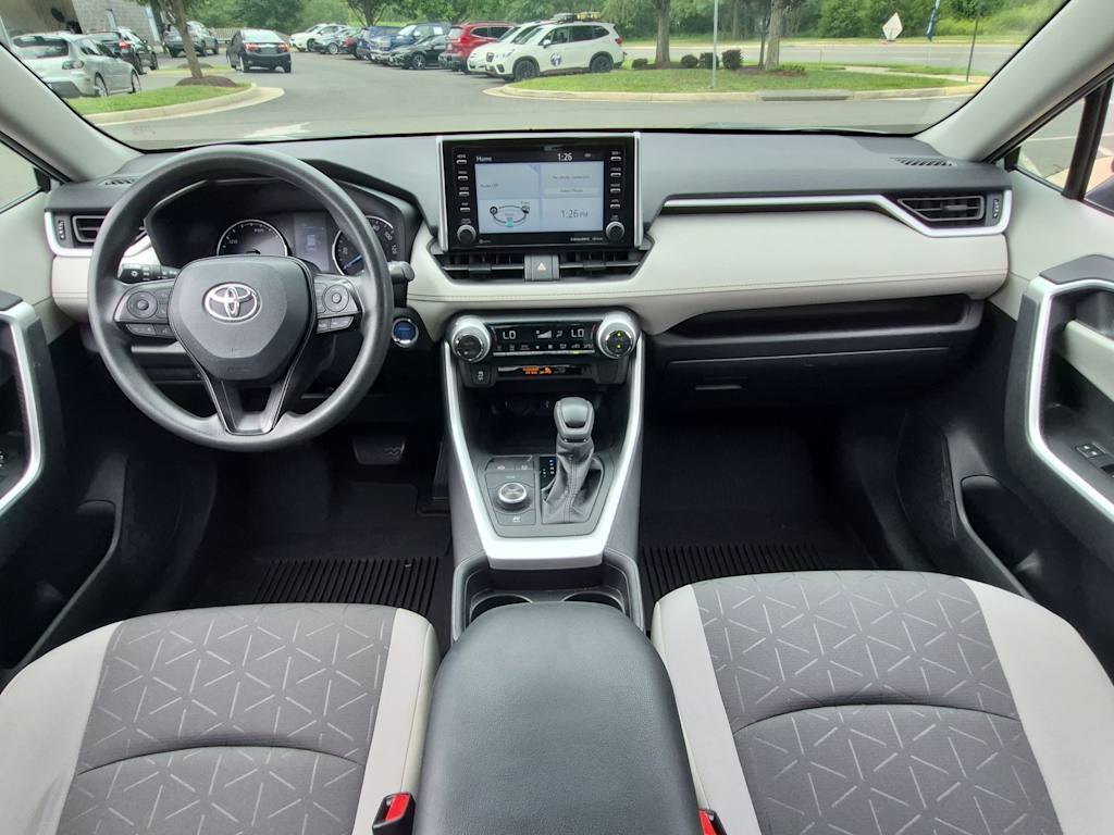 Thumbnail: 2021 Toyota RAV4 - 9