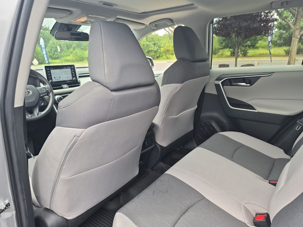 Thumbnail: 2021 Toyota RAV4 - 12