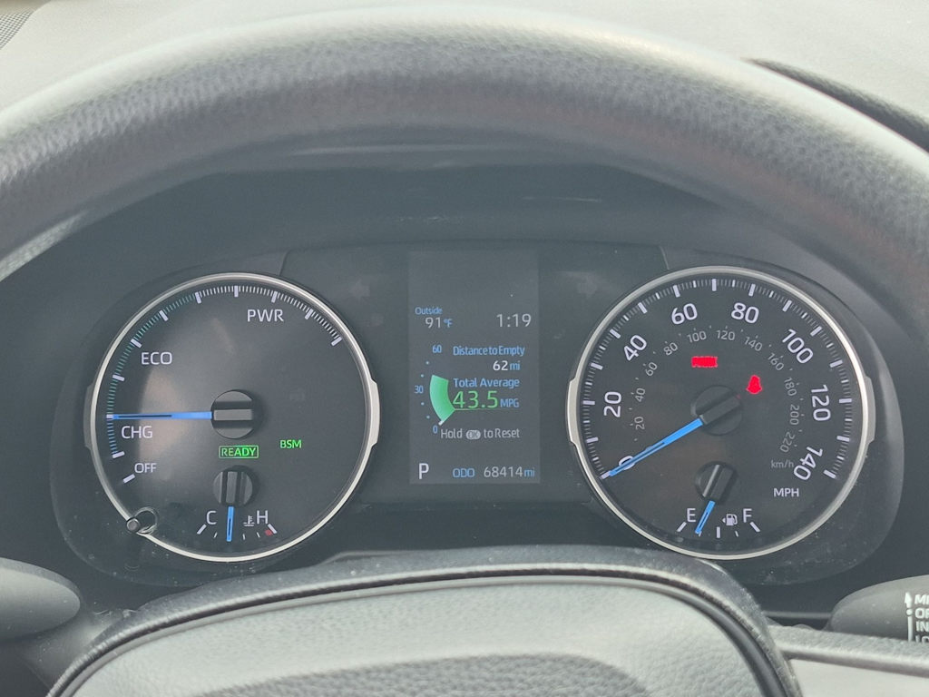 Thumbnail: 2021 Toyota RAV4 - 16