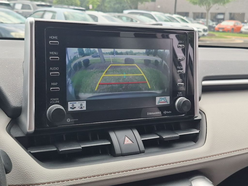 Thumbnail: 2021 Toyota RAV4 - 33