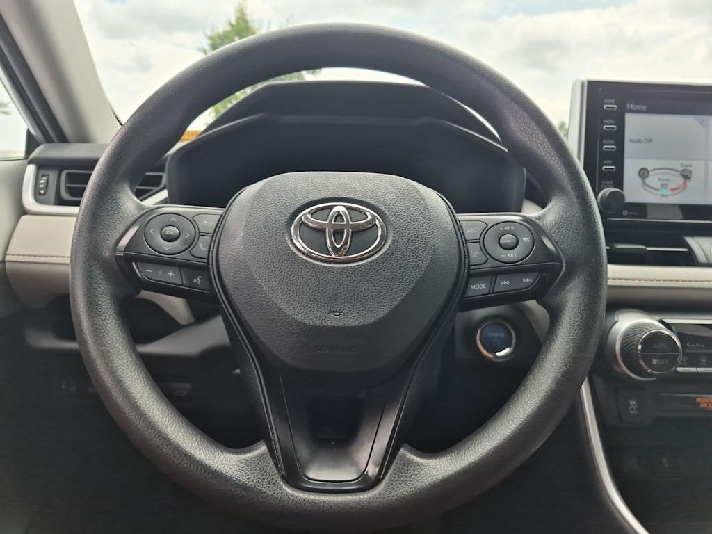 Thumbnail: 2021 Toyota RAV4 - 13
