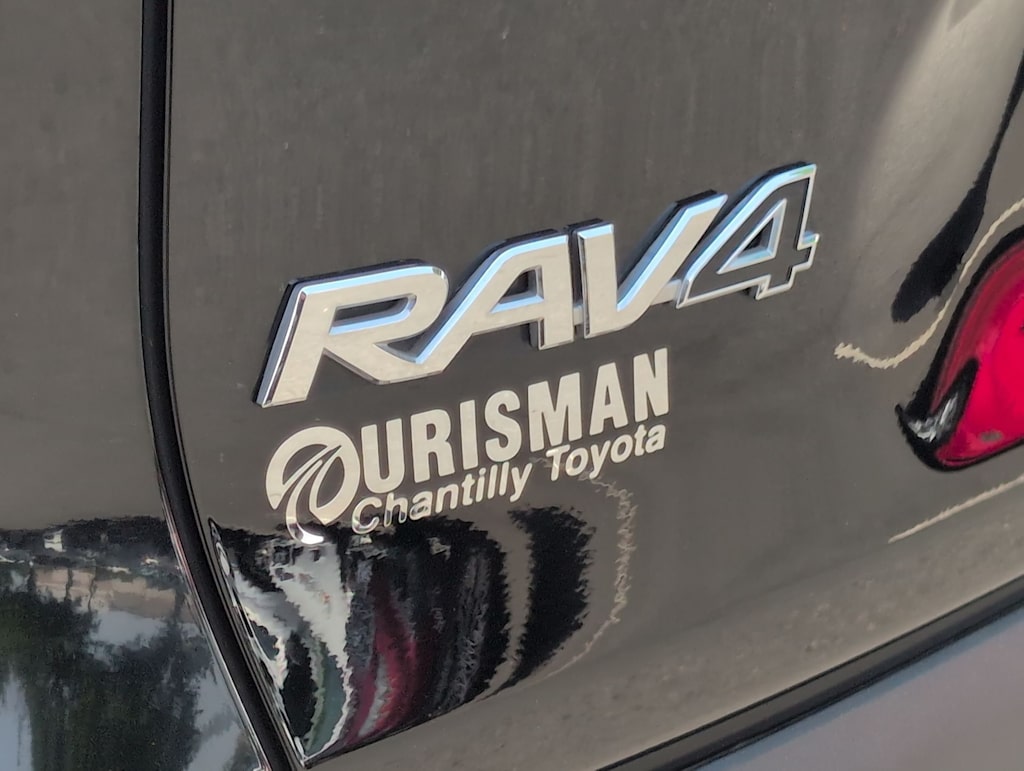 Thumbnail: 2023 Toyota RAV4 - 25