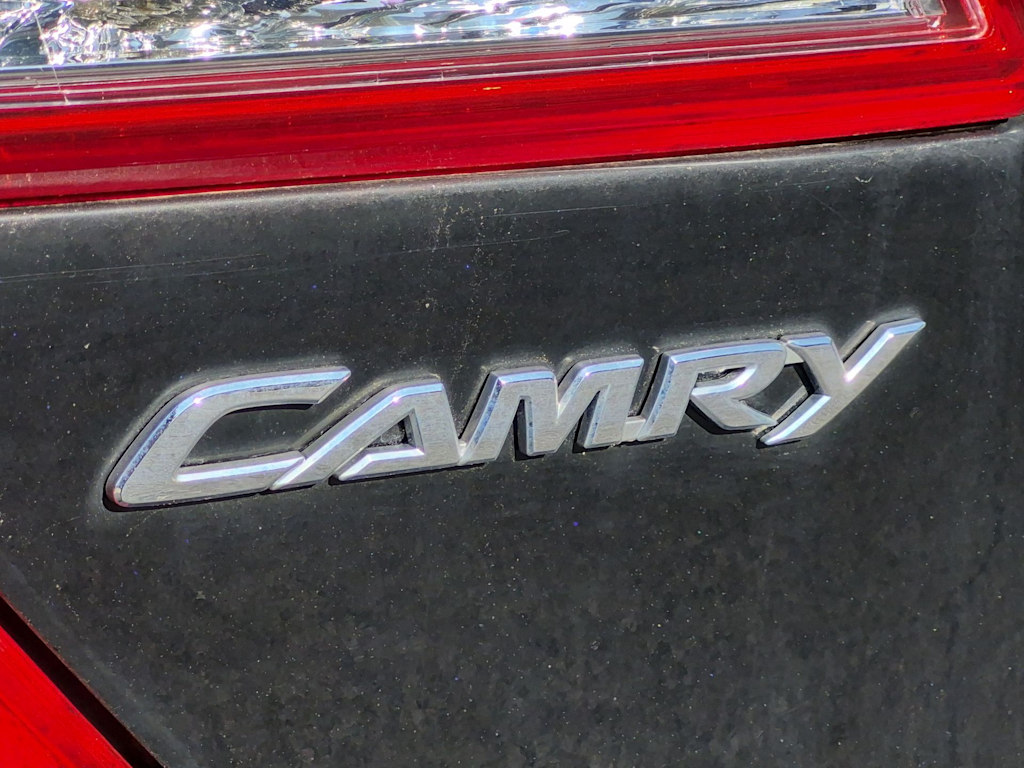 Thumbnail: 2014 Toyota Camry - 21