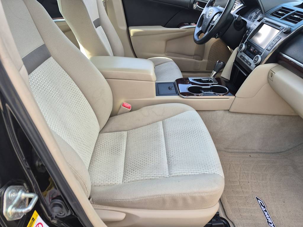 Thumbnail: 2014 Toyota Camry - 10