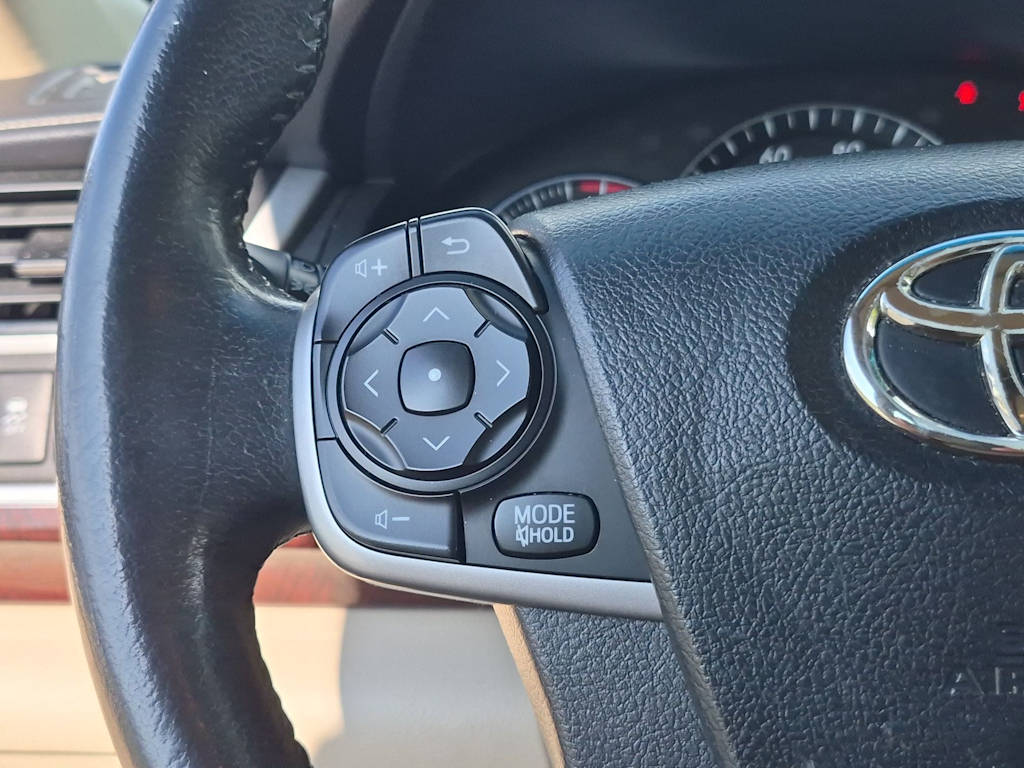Thumbnail: 2014 Toyota Camry - 26