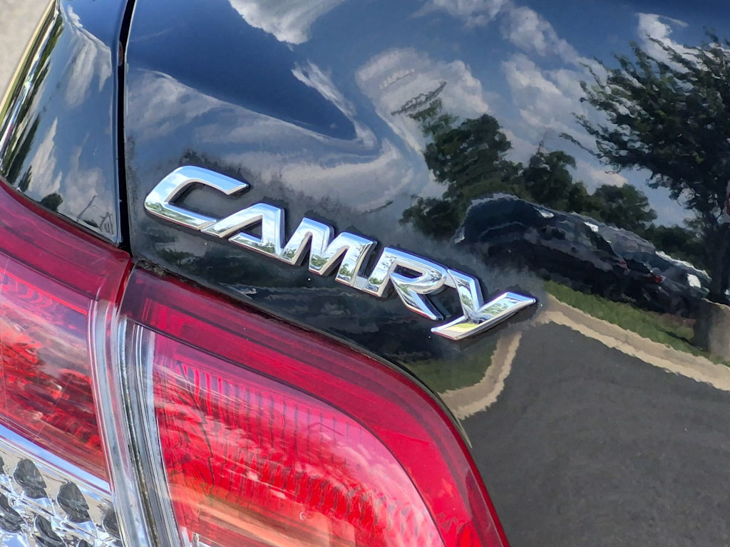 Thumbnail: 2011 Toyota Camry - 22