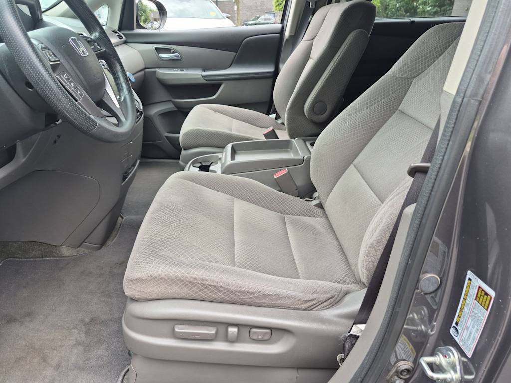 Thumbnail: 2015 Honda Odyssey - 10