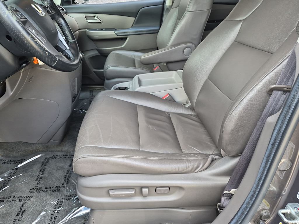 Thumbnail: 2011 Honda Odyssey - 10