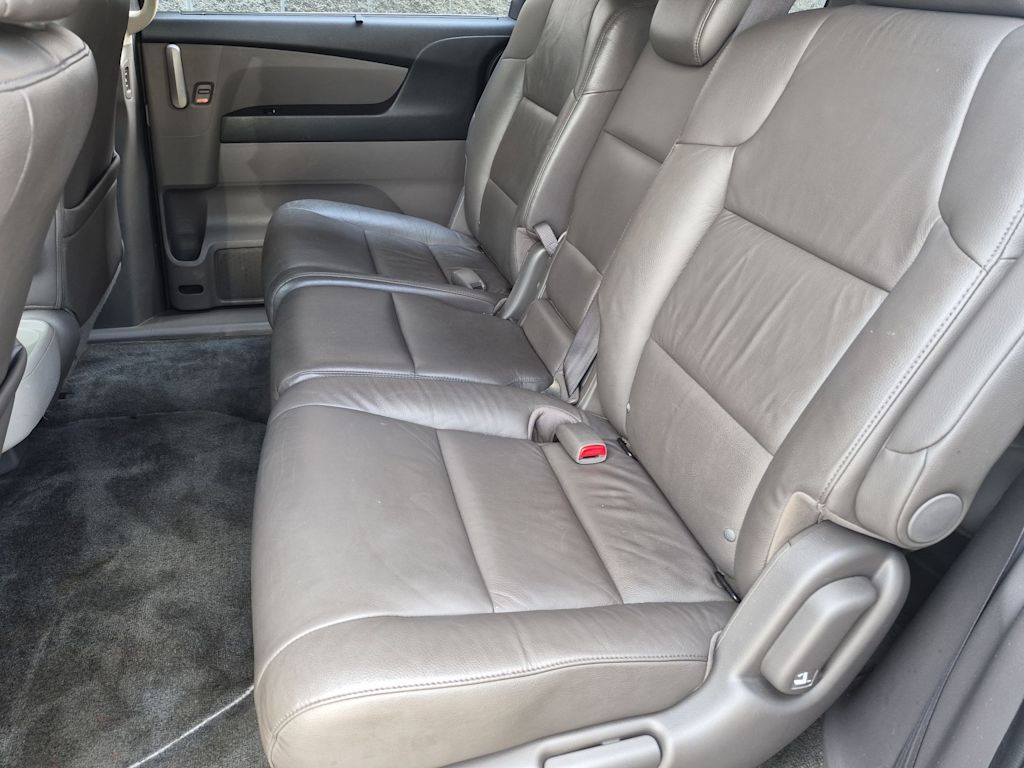 Thumbnail: 2011 Honda Odyssey - 25