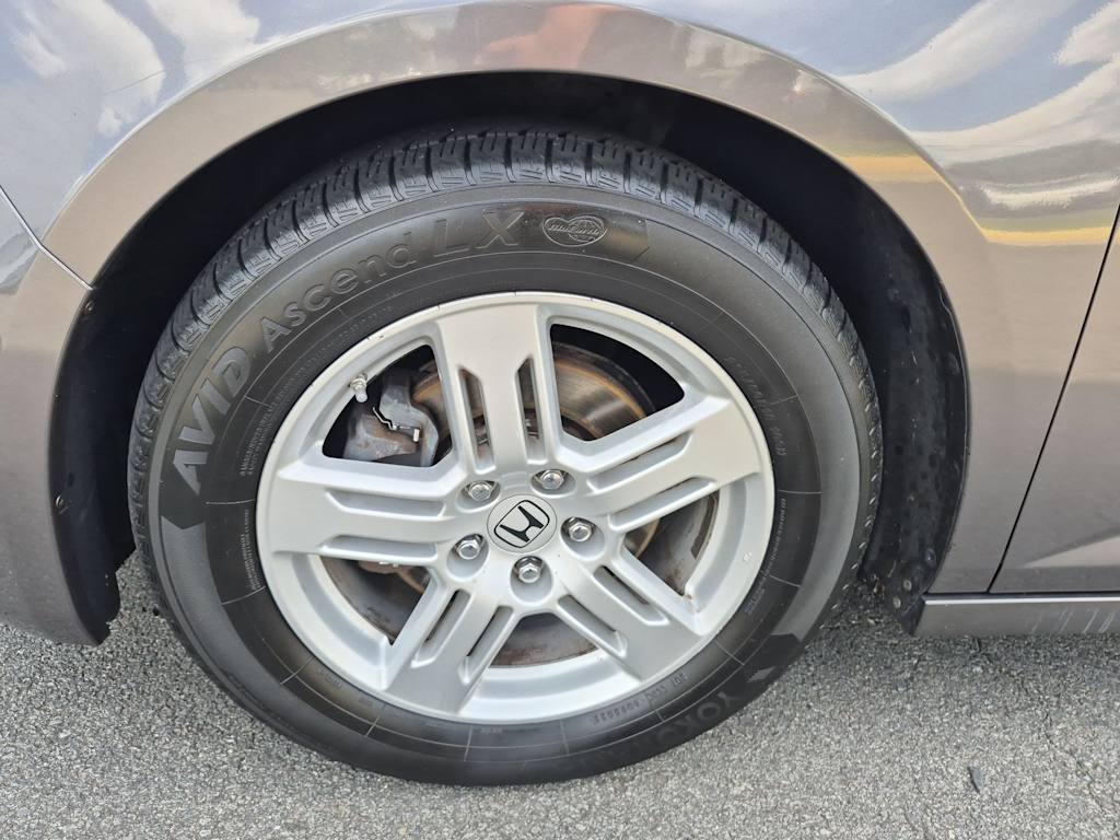 Thumbnail: 2011 Honda Odyssey - 8