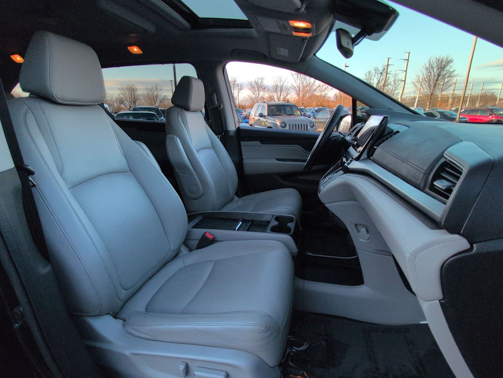 Thumbnail: 2019 Honda Odyssey - 12