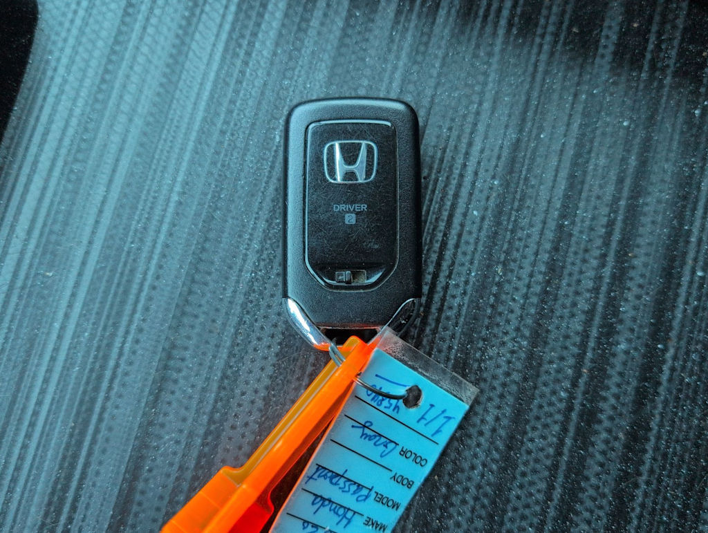 Thumbnail: 2020 Honda Passport - 17