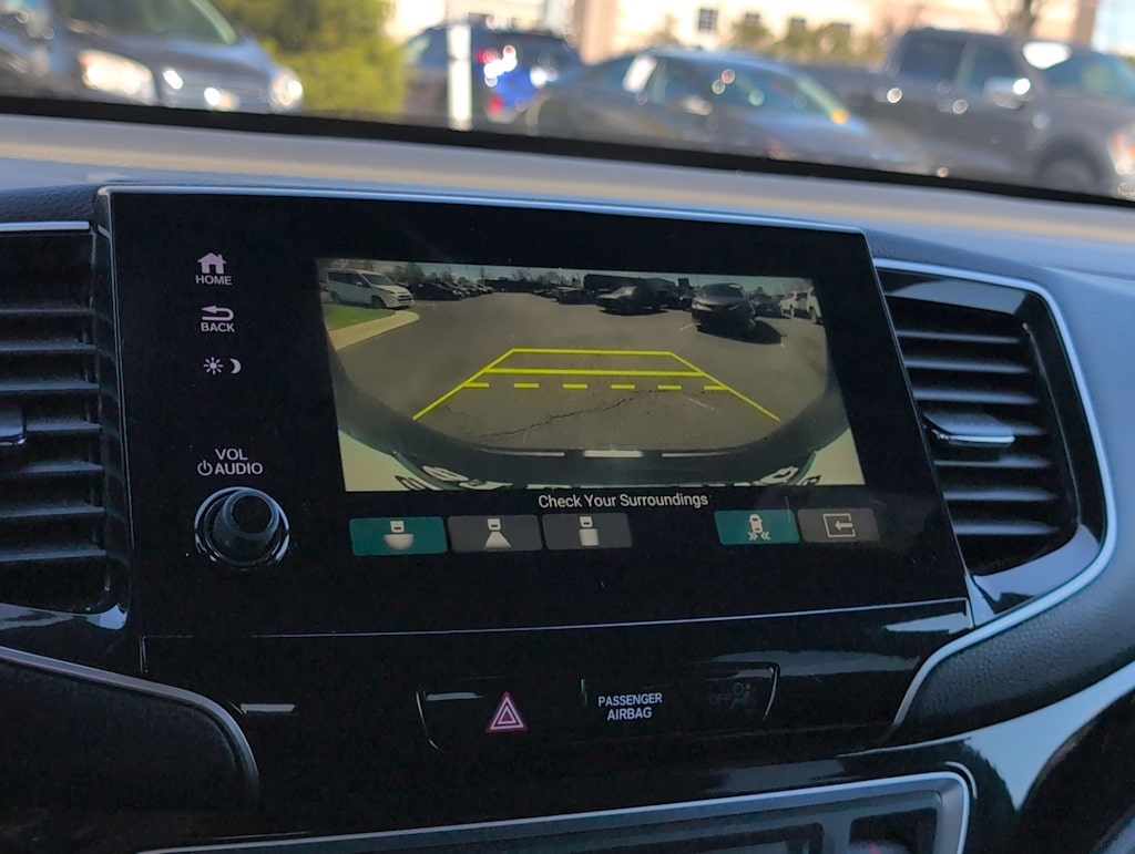 Thumbnail: 2020 Honda Passport - 32