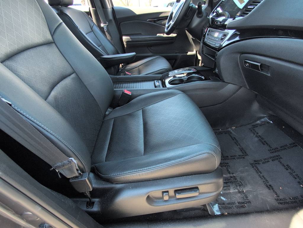 Thumbnail: 2020 Honda Passport - 11