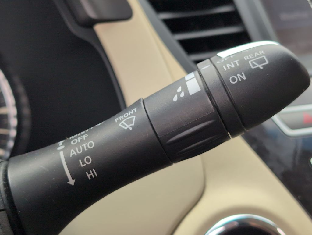 Thumbnail: 2015 INFINITI QX60 - 15