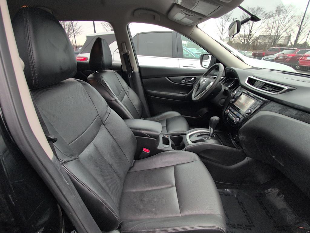 Thumbnail: 2015 Nissan Rogue - 12