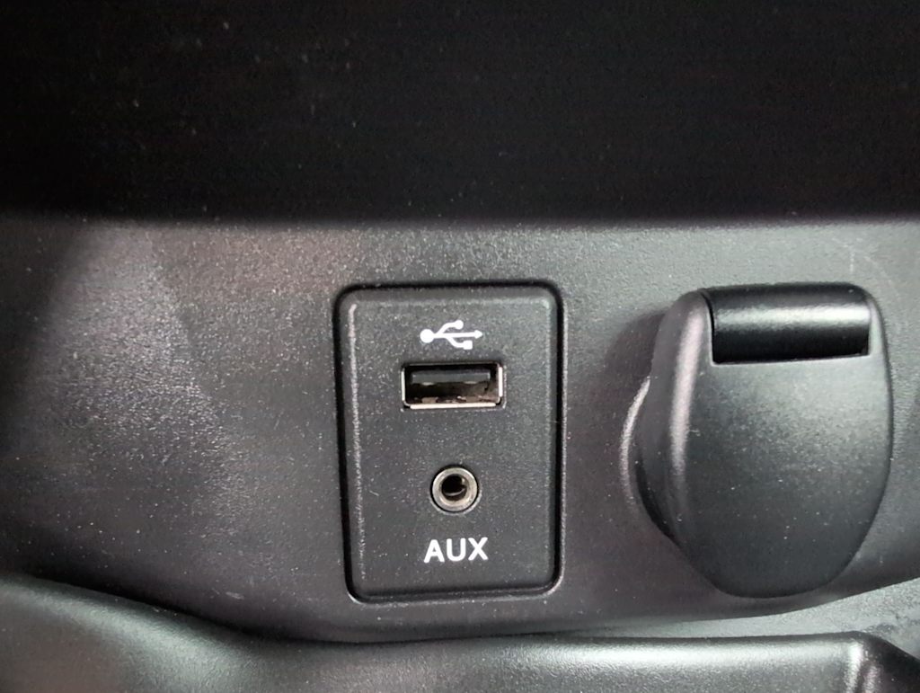 Thumbnail: 2015 Nissan Rogue - 34