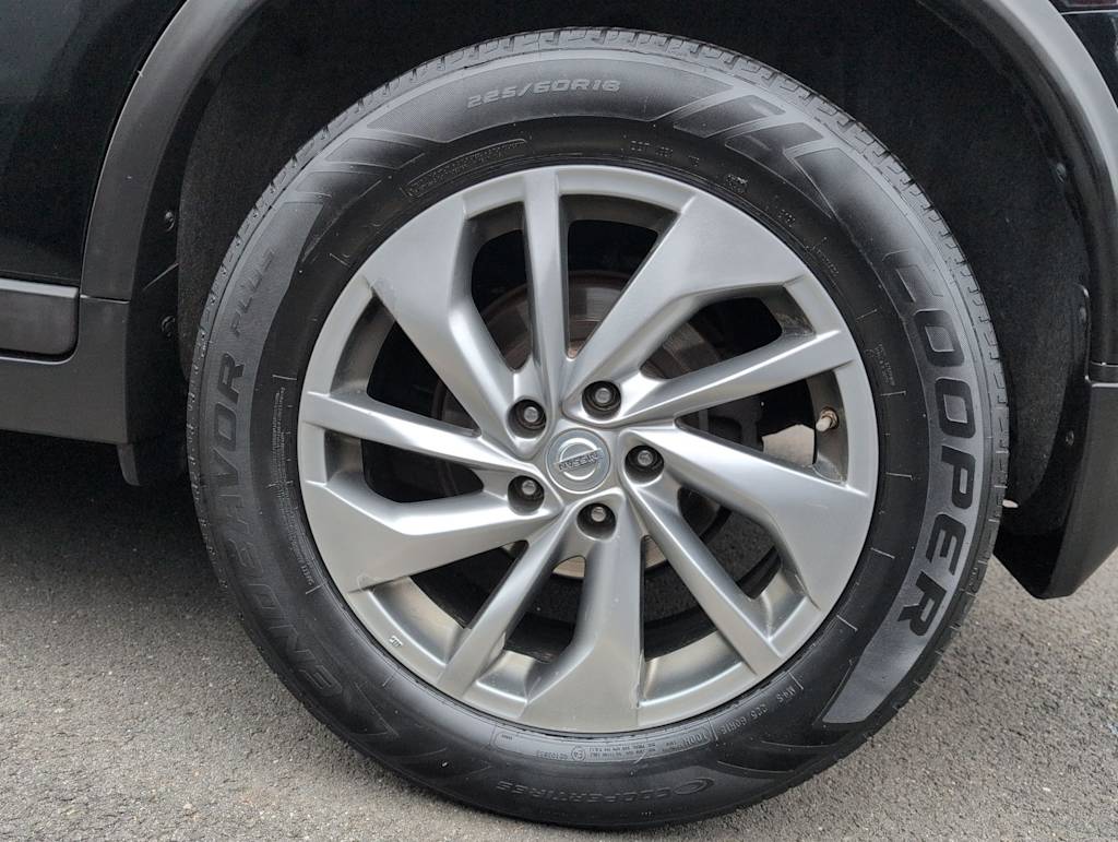 Thumbnail: 2015 Nissan Rogue - 8