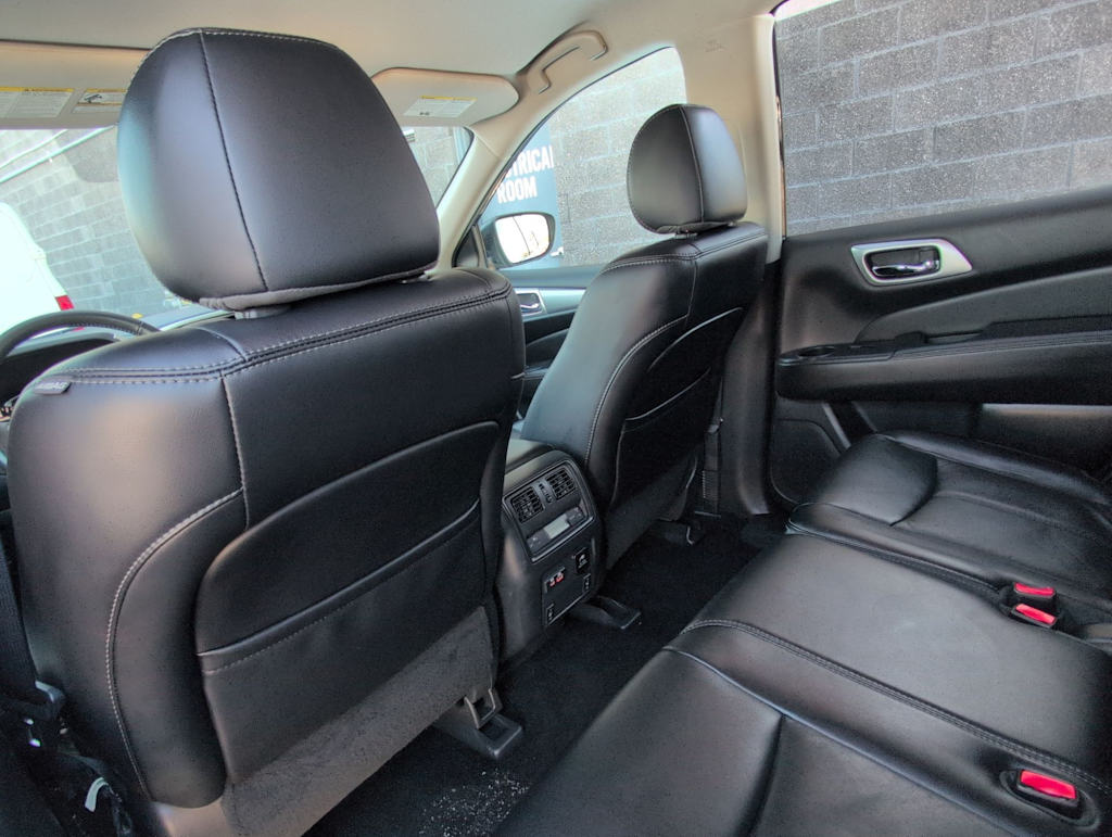 Thumbnail: 2019 Nissan Pathfinder - 13