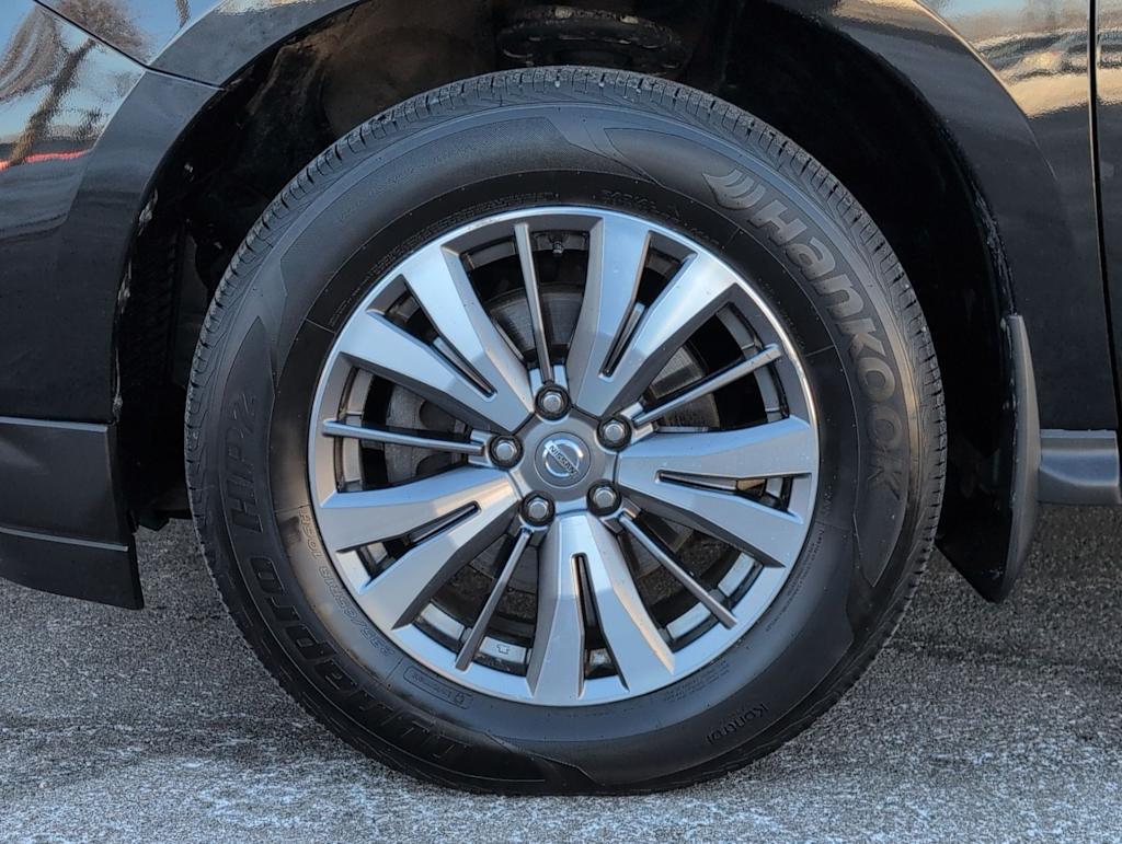 Thumbnail: 2019 Nissan Pathfinder - 8