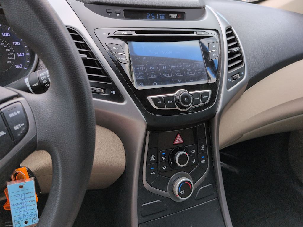 Thumbnail: 2015 Hyundai Elantra - 15
