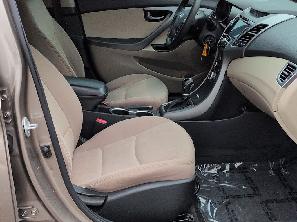 Thumbnail: 2015 Hyundai Elantra - 12