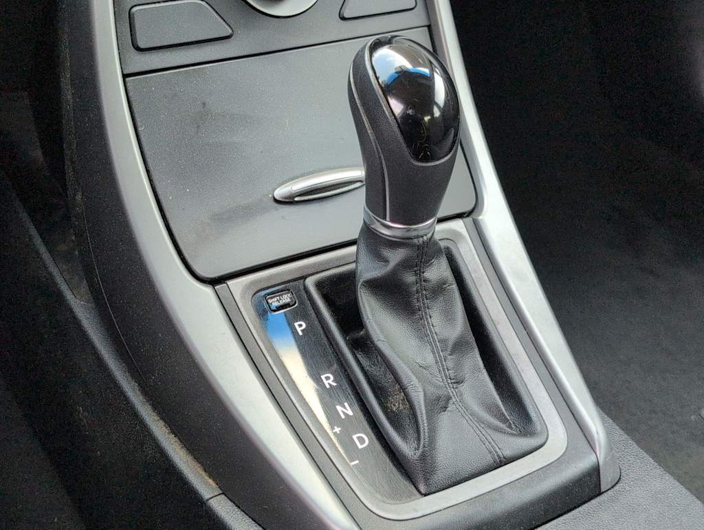 Thumbnail: 2016 Hyundai Elantra - 31