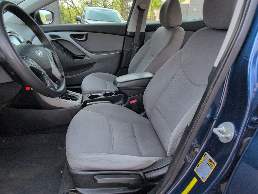 Thumbnail: 2016 Hyundai Elantra - 10