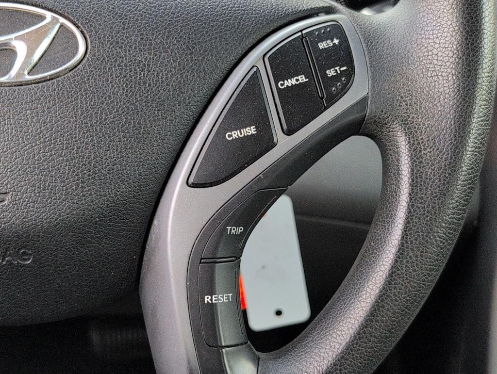 Thumbnail: 2016 Hyundai Elantra - 28