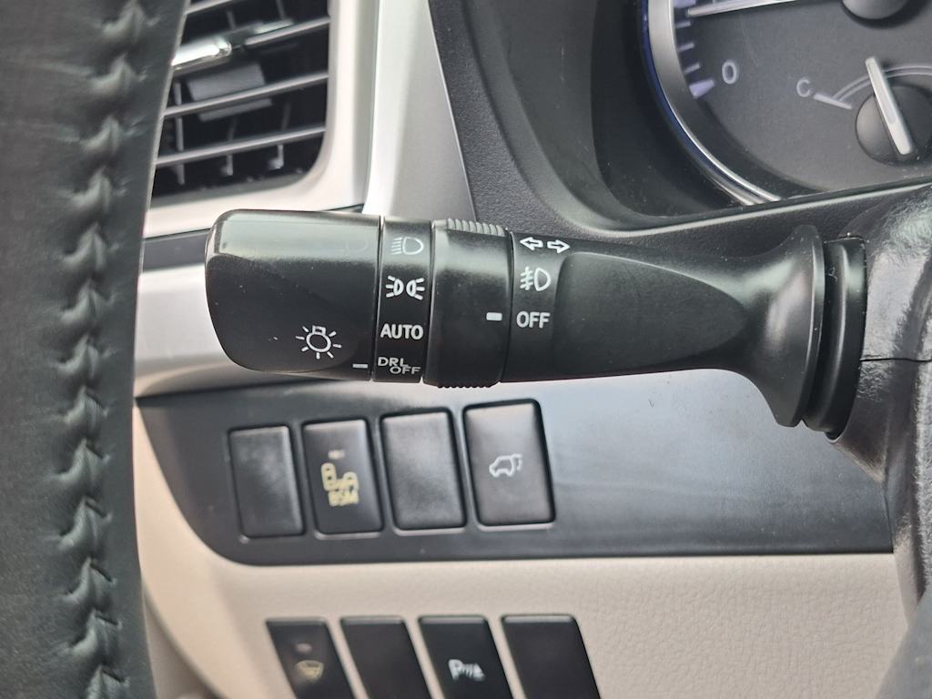 Thumbnail: 2015 Toyota Highlander - 15