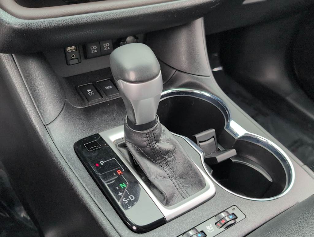 Thumbnail: 2018 Toyota Highlander - 34