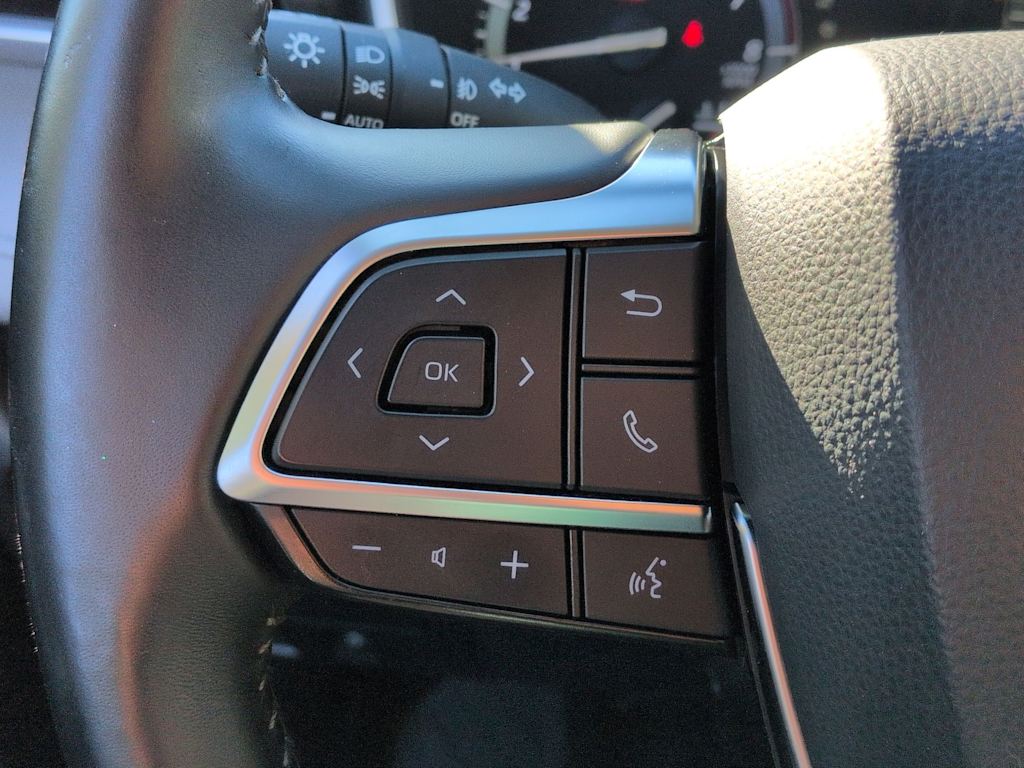 Thumbnail: 2021 Toyota Highlander - 30