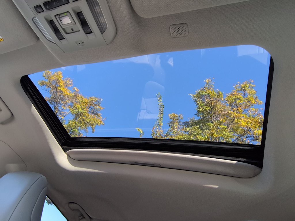 Thumbnail: 2021 Toyota Highlander - 27