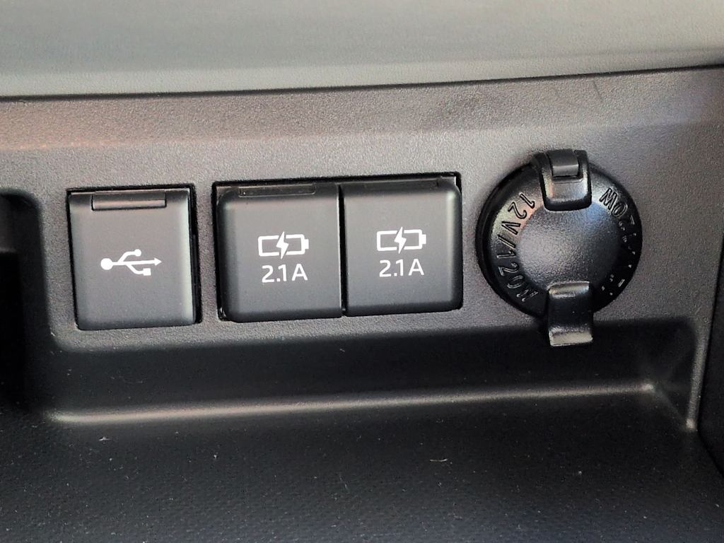 Thumbnail: 2021 Toyota Highlander - 34